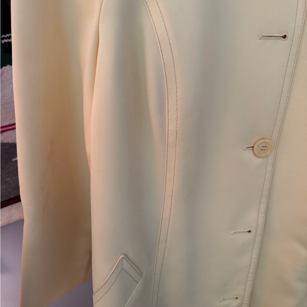London Fog elegant lined  Yellow Women's trench coat - Picture 5 of 16